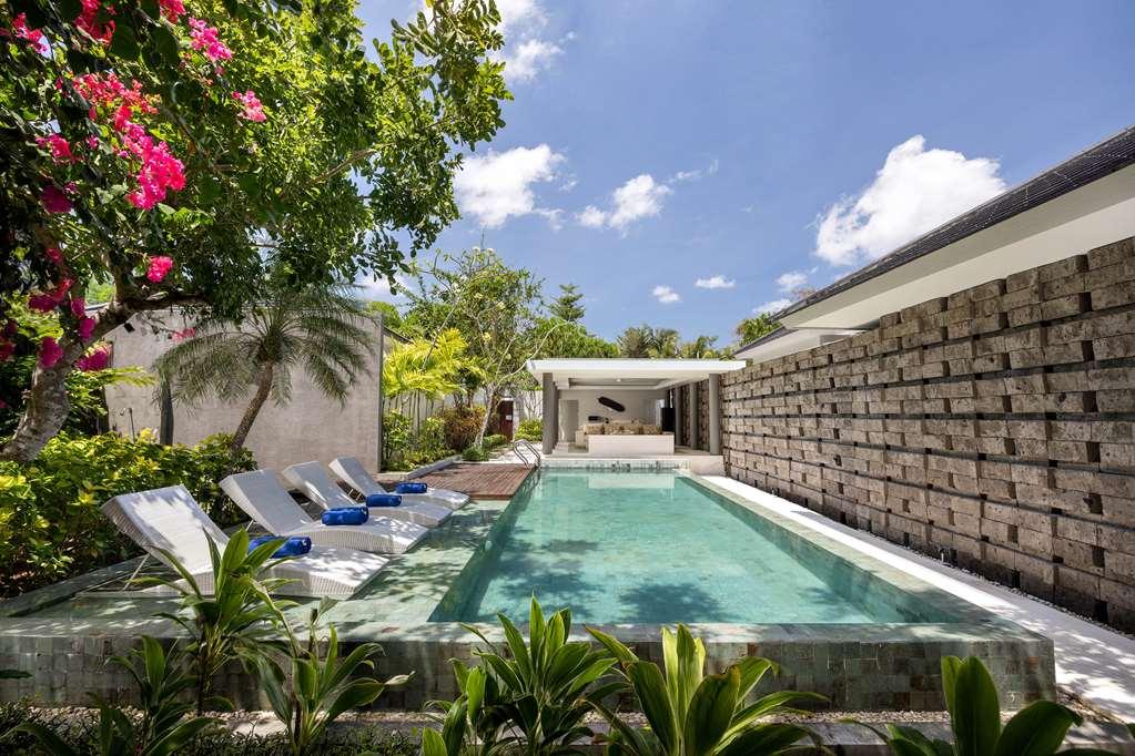 ホテル Cross Bali Breakers ジンバラン 部屋 写真